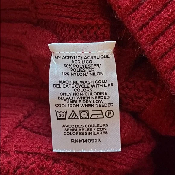 Ann Taylor Red Cable Knit Sweater - Size Small - NWT - Picture 7 of 7